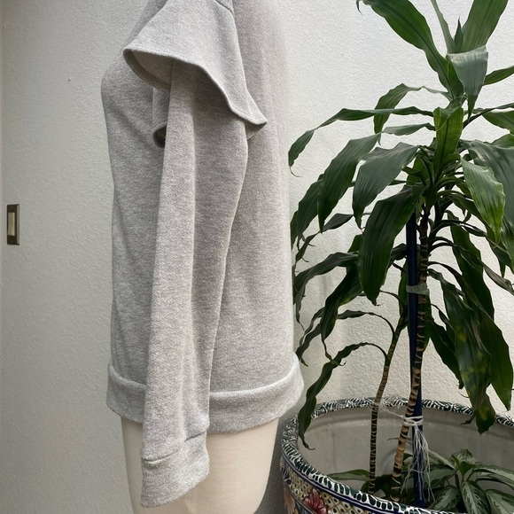 Sanctuary Ruffle Sweatshirt Metallic Silver Light Gray Pullover Women’s Size XS - Picture 6 of 14